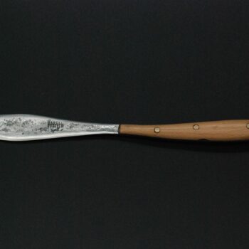 Butter knife beech wooden handle